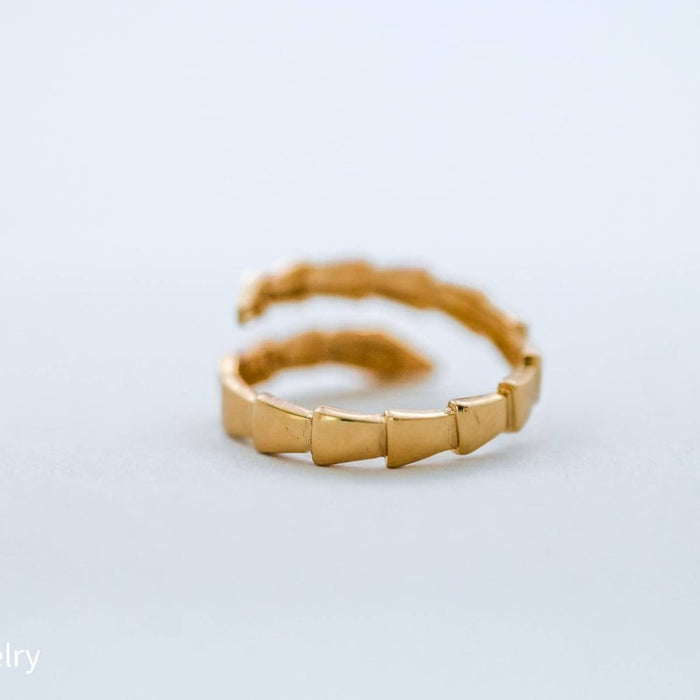 14k  Yellow Gold Serpentine Bypass Ring