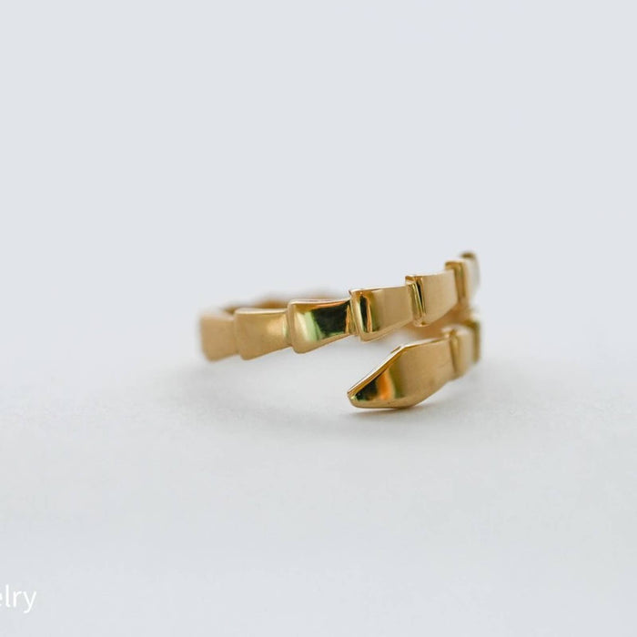 14k  Yellow Gold Serpentine Bypass Ring