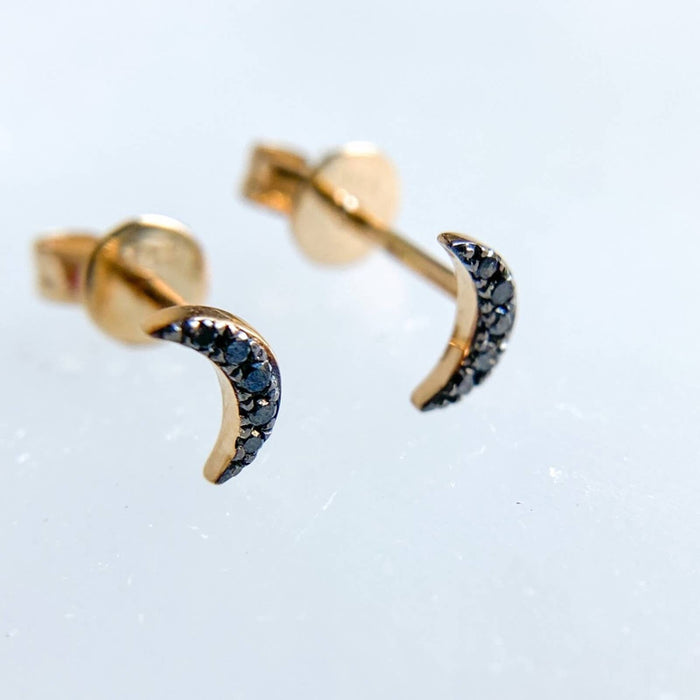 14k gold crescent moon stud earrings