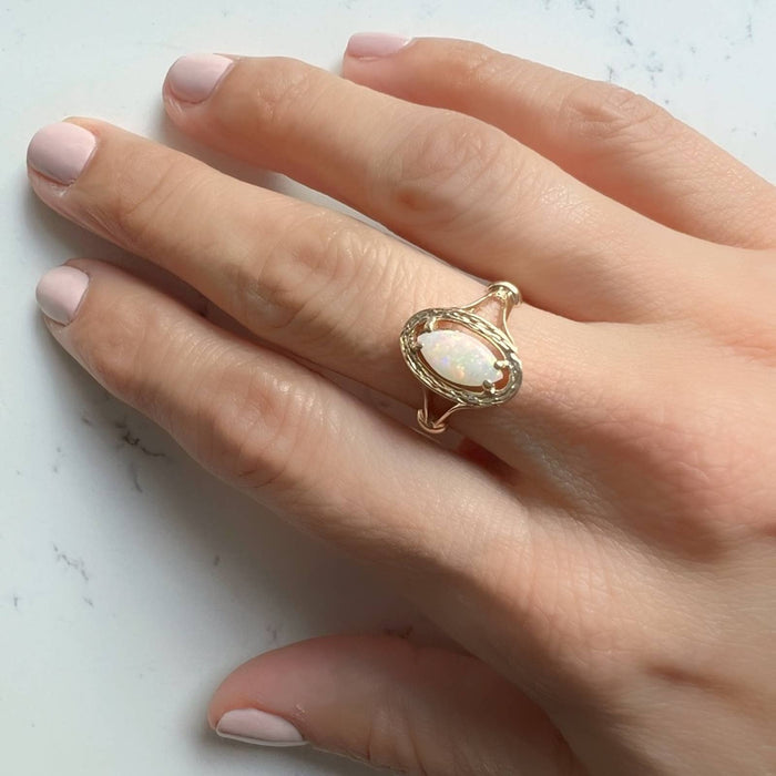 Vintage Opal Ring 10K Yellow Gold