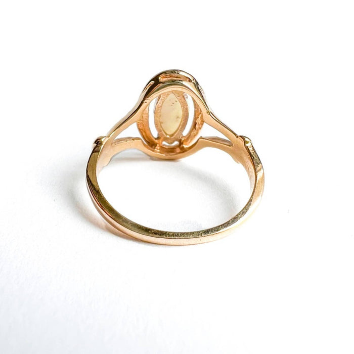 Vintage Opal Ring 10K Yellow Gold