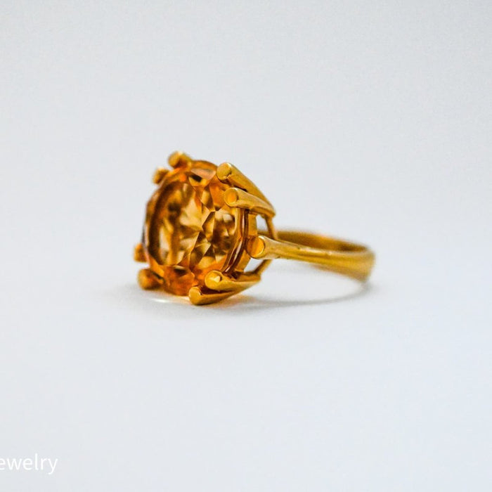 18K Yellow Gold Citrine Solitaire Cocktail Ring