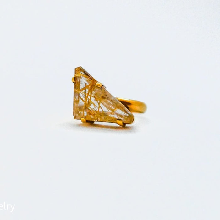 18k Yellow Gold Triangle Shape Rutilated Quartz Ring