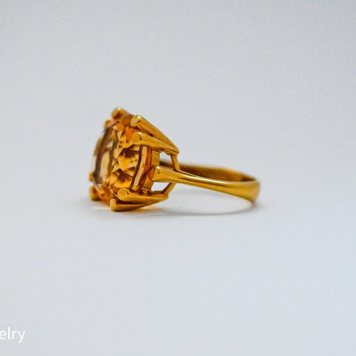 18K Yellow Gold Citrine Solitaire Cocktail Ring