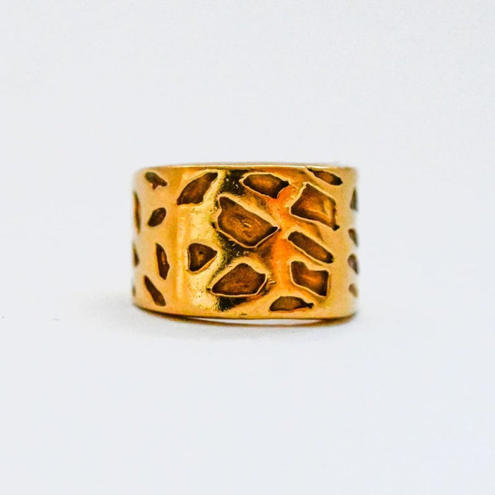 Vintage Carved 18k Yellow Gold Ancient Signet Ring