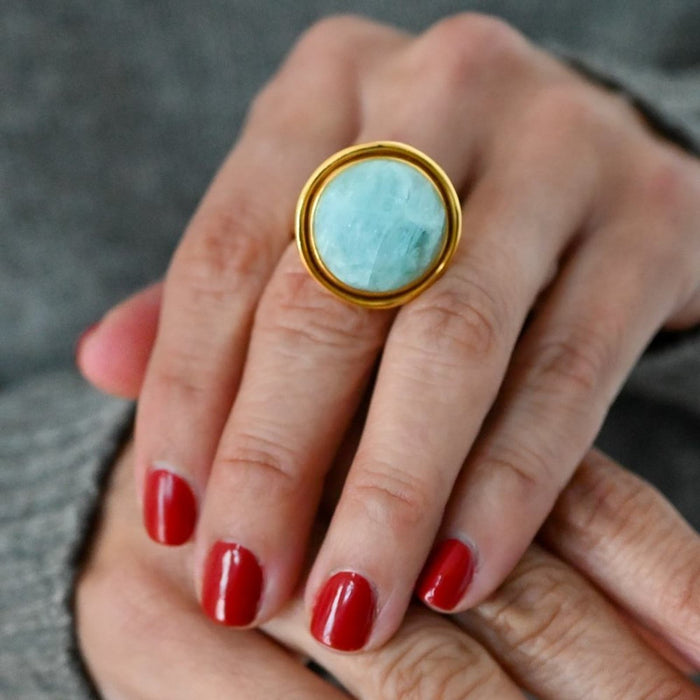 18K Yellow Gold Aquamarine Cocktail Vintage Ring