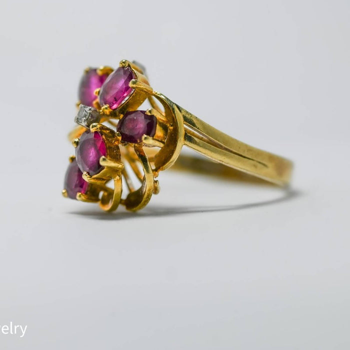 Vintage 14K Yellow Gold Ruby & Diamond  Cluster Ring