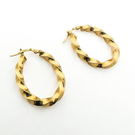 18K Yellow Gold Twisted Oval Hoop Earrings