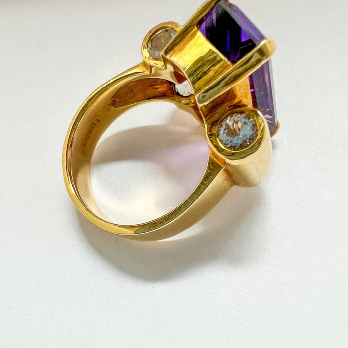 14K Yellow Gold Amethyst Vintage Ring