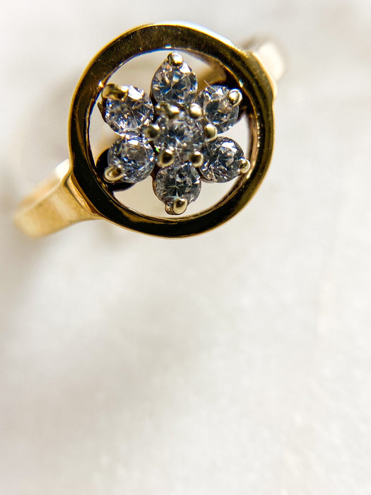 Vintage 14K Gold Diamond Cluster Ring