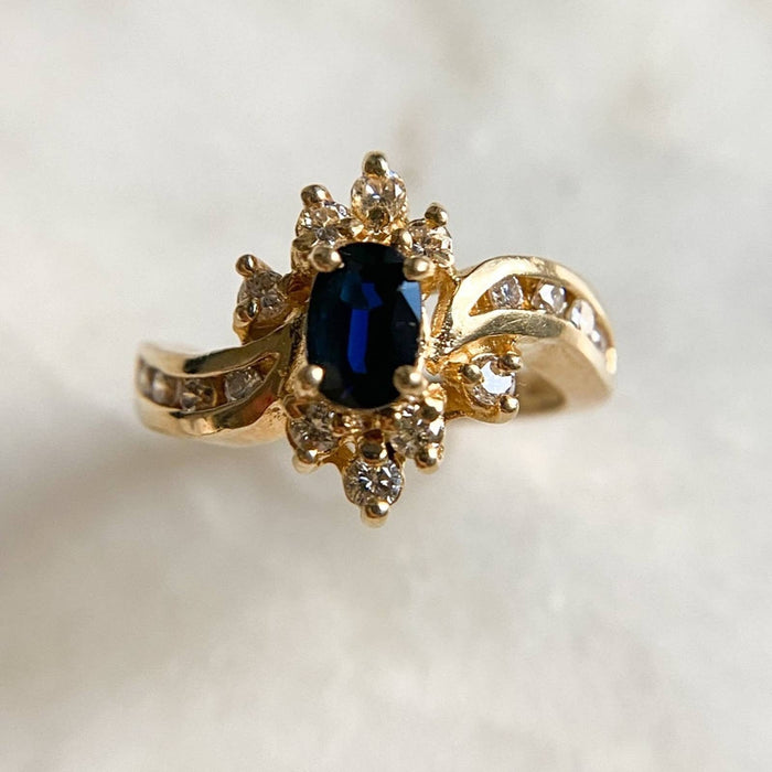 14K Gold Sapphire and Diamond Vintage Ring