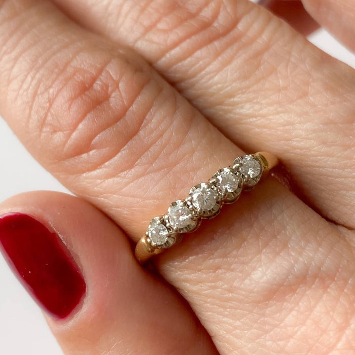 14K Yellow Gold Diamond Vintage Band Ring