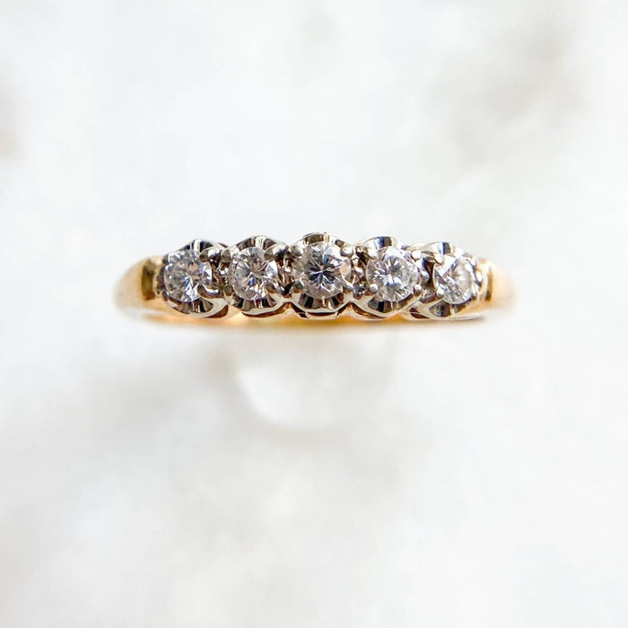 14K Yellow Gold Diamond Vintage Band Ring