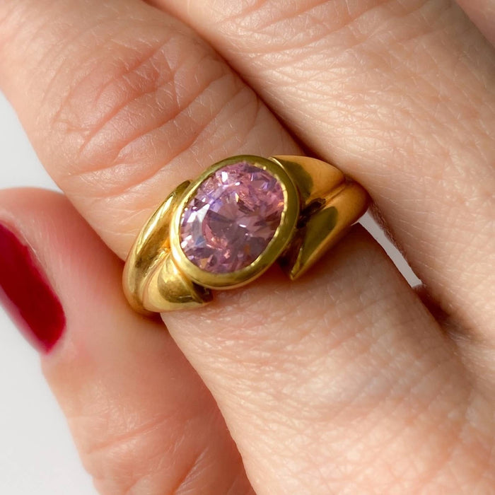 18K Yellow Gold Pink Topaz Vintage Ring