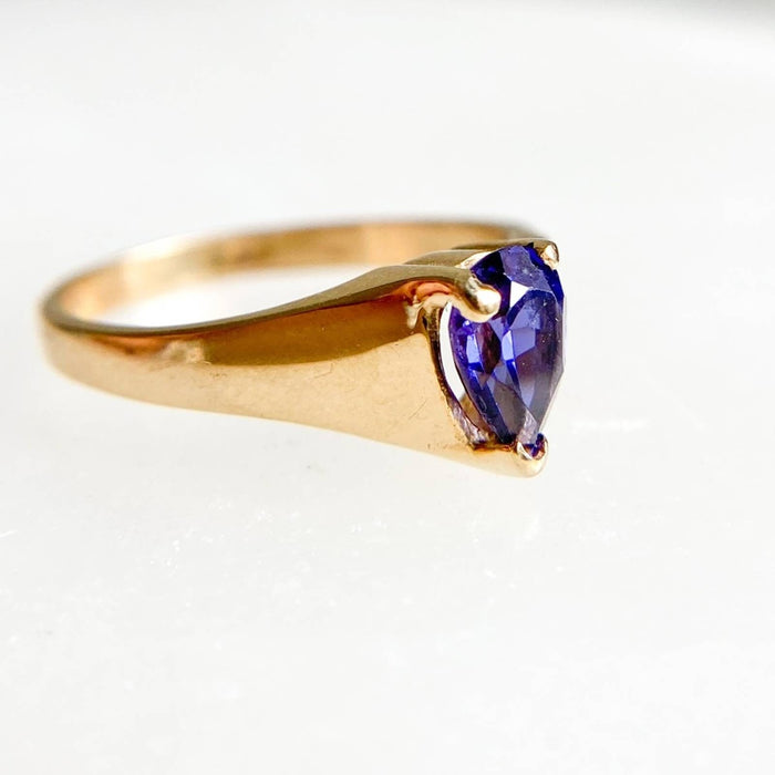 14K Yellow Gold Pear Shape Tanzanite Vintage Ring