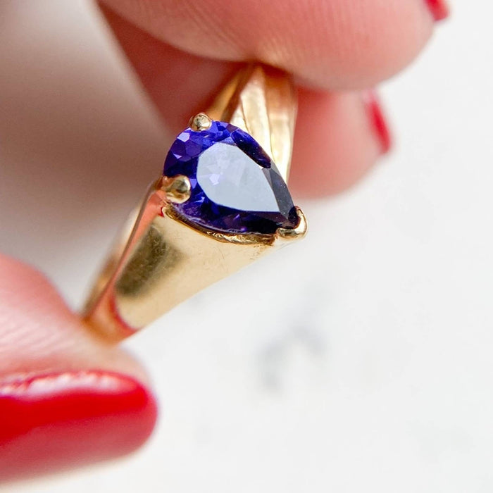 14K Yellow Gold Pear Shape Tanzanite Vintage Ring