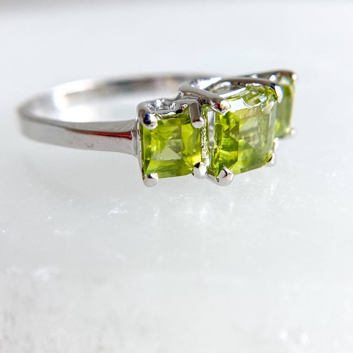 14K White Gold Peridot Three Stone Ring