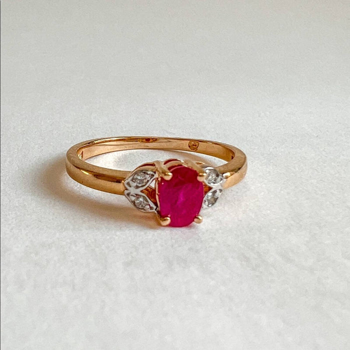 14K Gold Ruby and Diamond Vintage Cluster Ring