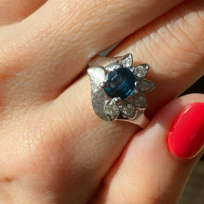 14K White Gold Blue Sapphire And Diamond Vintage Ring