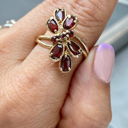 14k Gold Garnet Vintage Ring