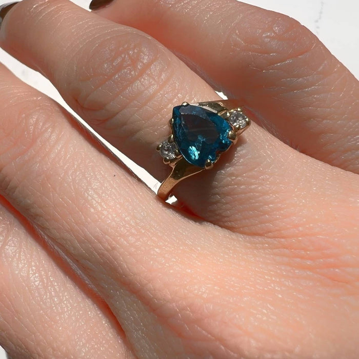 14K Yellow Gold Heart London Blue Topaz Ring