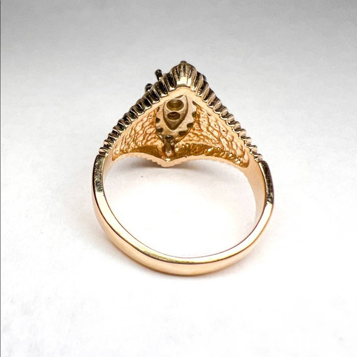 14K Yellow Gold Diamond Vintage Ring