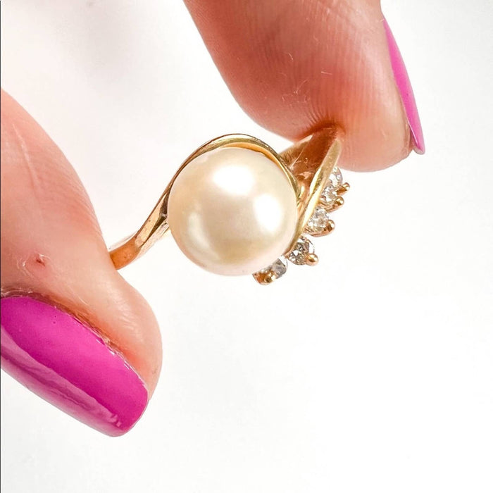 14K Yellow Gold Freshwater Pearl And Diamond Vintage Ring