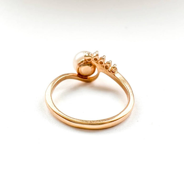 14K Yellow Gold Freshwater Pearl And Diamond Vintage Ring