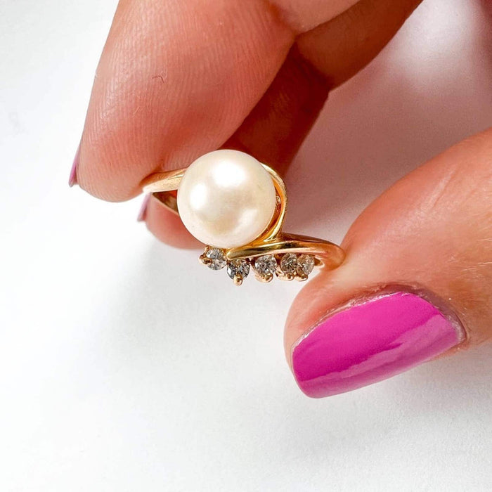 14K Yellow Gold Freshwater Pearl And Diamond Vintage Ring