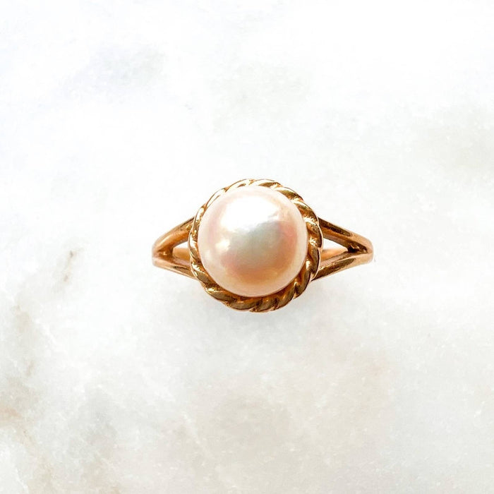 14K Yellow Gold Vintage Pearl Ring