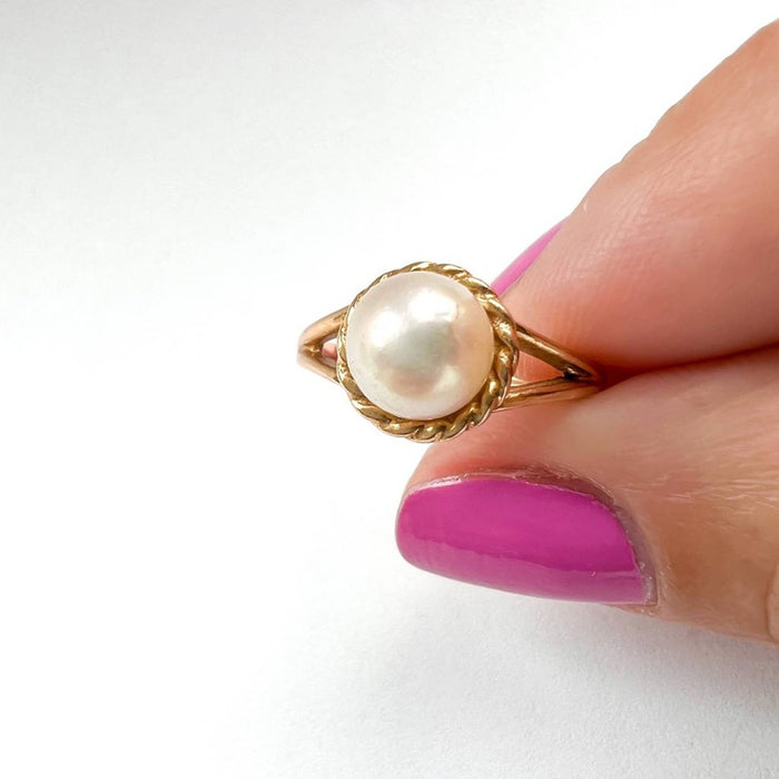 14K Yellow Gold Vintage Pearl Ring