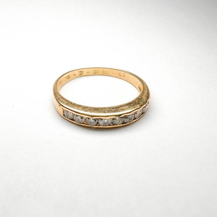 14K Yellow Gold Vintage Diamond Band