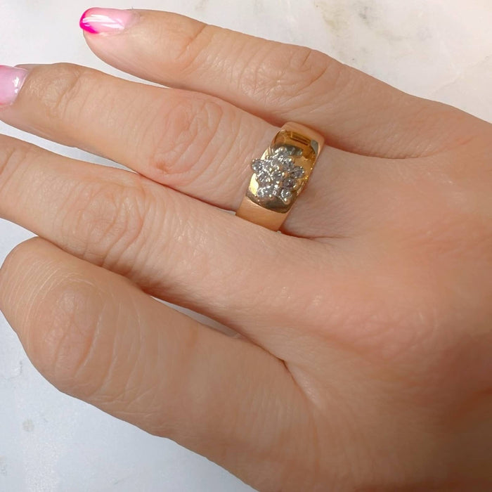 Vintage  Gold Diamond Cluster Ring