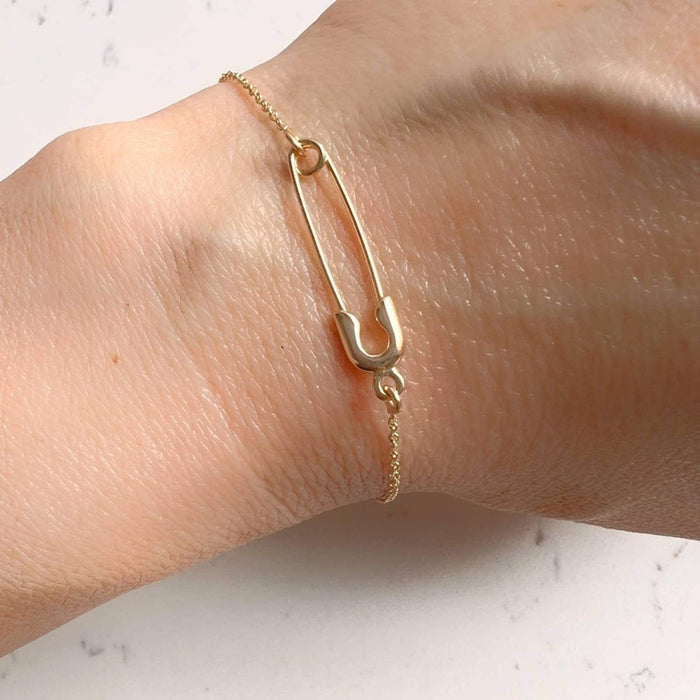 14K Yellow Gold Safety Pin Bracelet