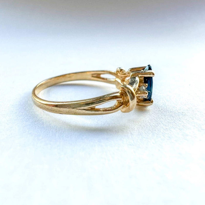 14K Yellow Gold Sapphire Diamond Cluster Vintage Ring