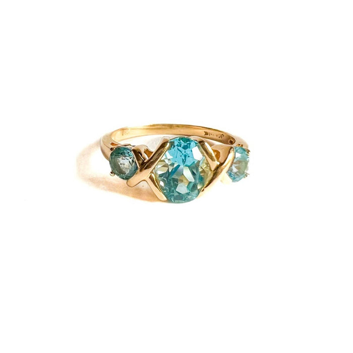 Vintage 14K Yellow Gold Three Stones Aquamarine Ring