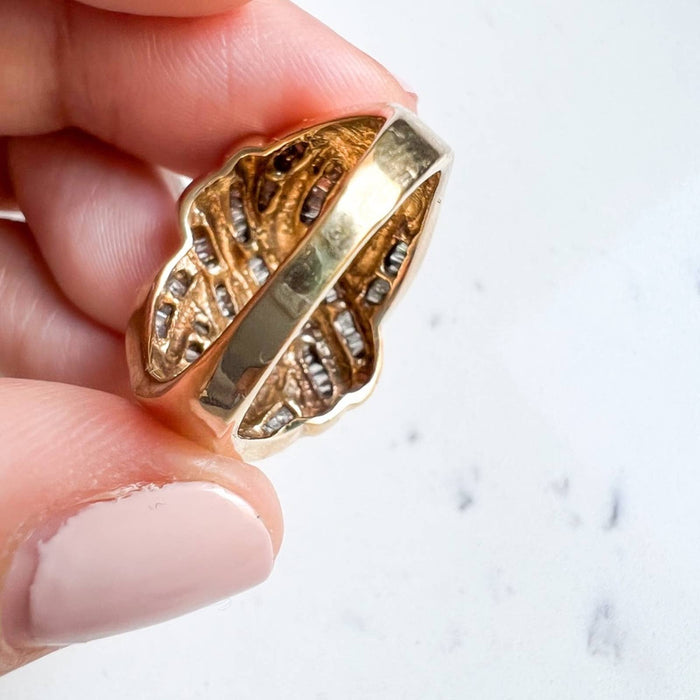 Vintage 10k Yellow Gold Diamond Ribbon Swirl Cocktail Ring