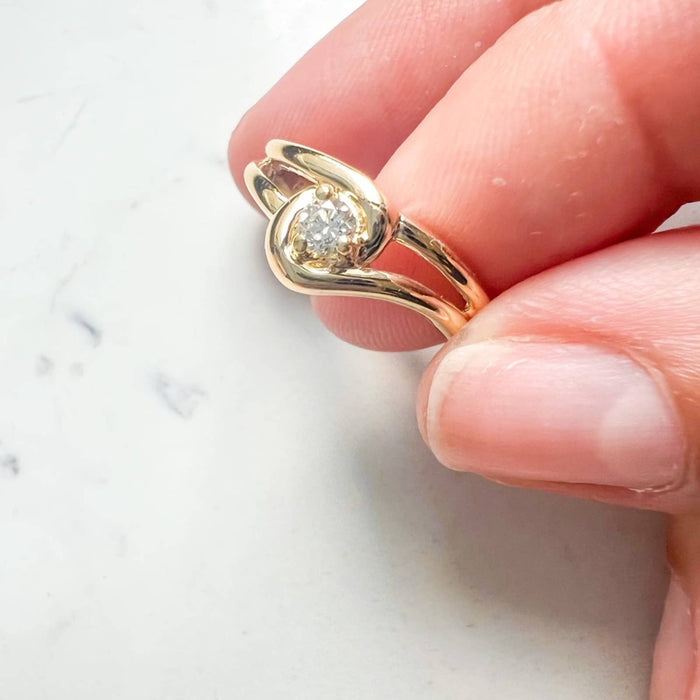 14K Yellow Gold Diamond Vintage Ring