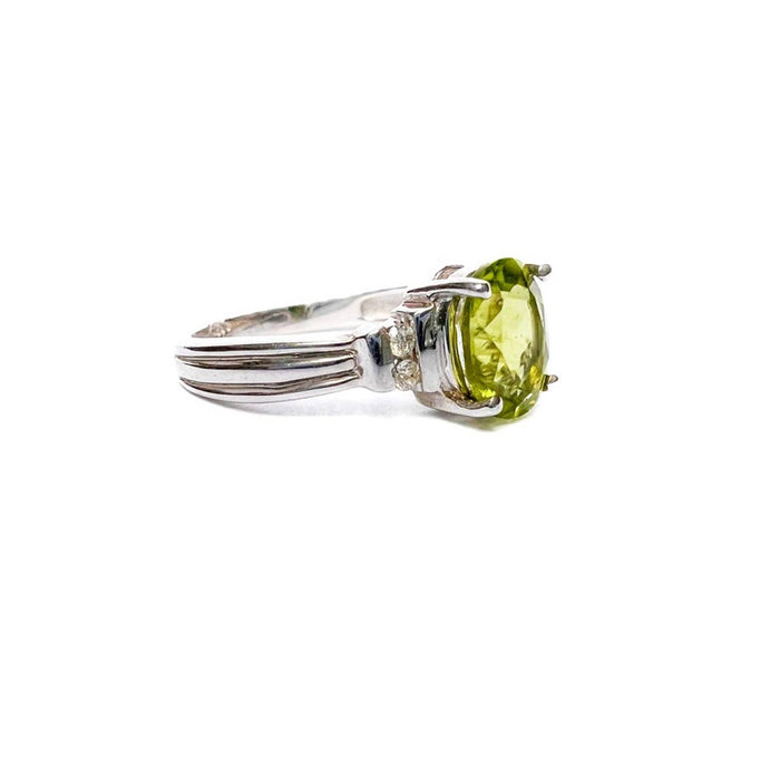 Peridot & Diamond Vintage Ring In 14k White Gold