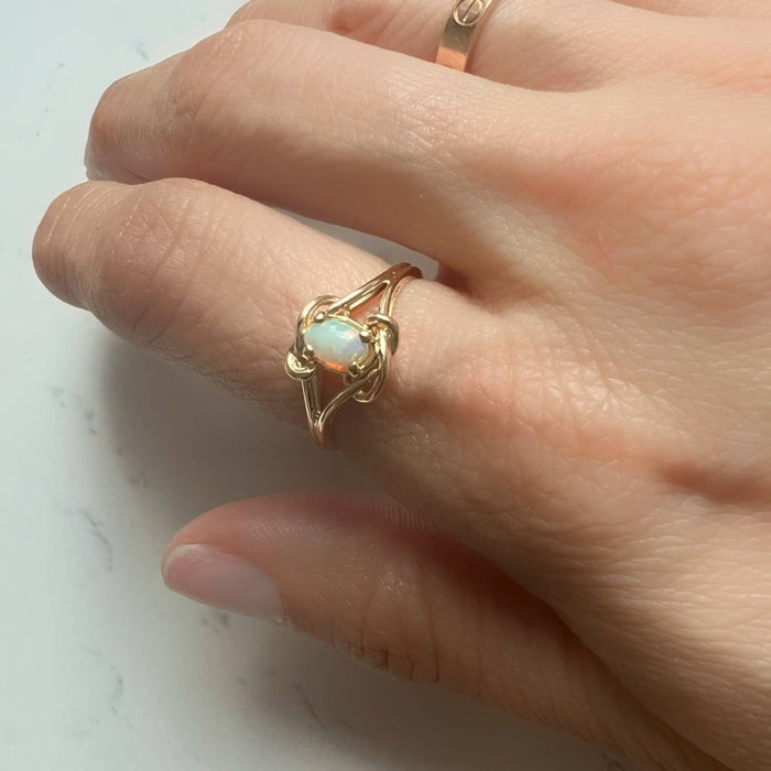 14K Yellow Gold Opal Vintage Ring