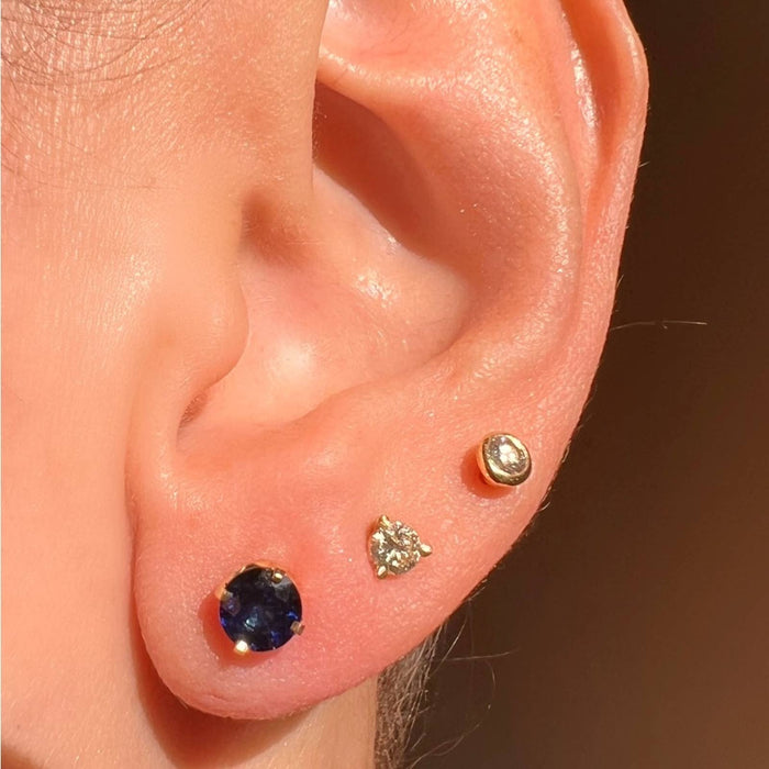 14k White Gold Sapphire Stud Earrings