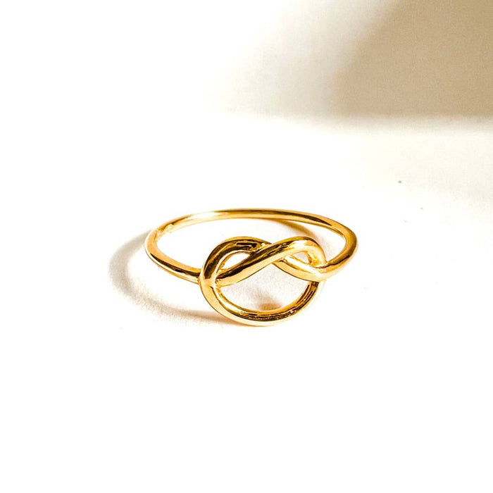 14K Yellow Gold Pretzel Ring