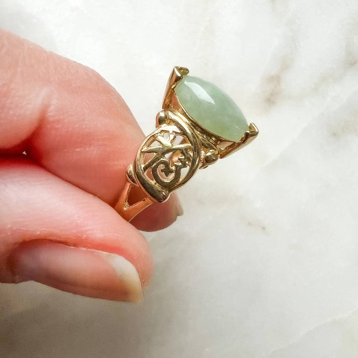 10K Yellow Gold Marquise Jade Vintage Ring