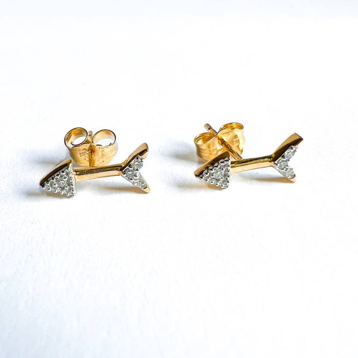 14k Yellow Gold Diamond Arrow Stud Earrings