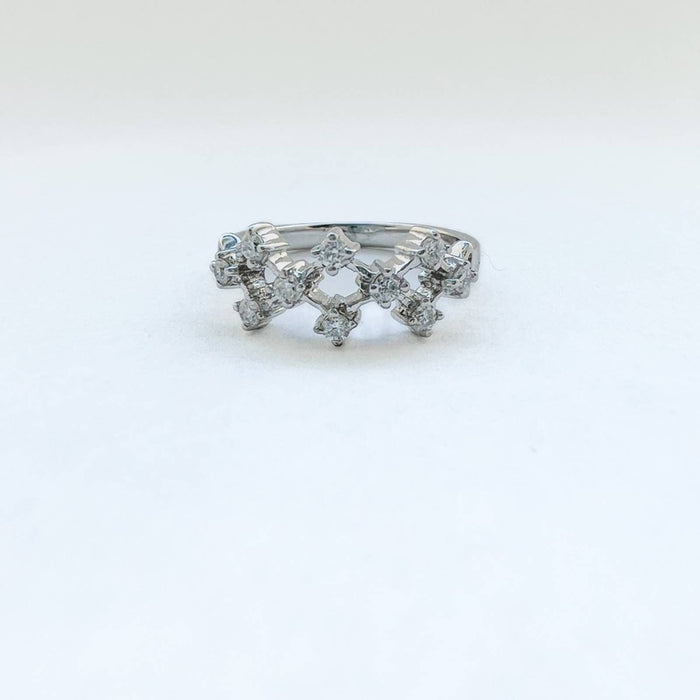 18k white gold diamond ring