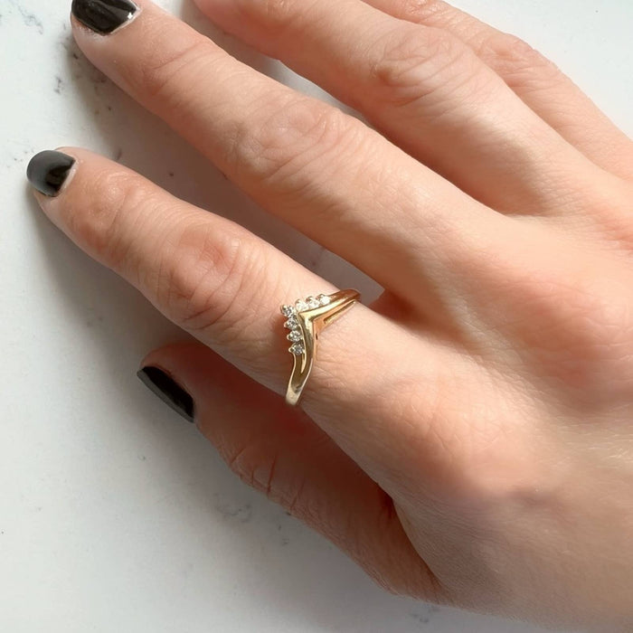 14K Yellow Gold Diamond Chevron Vintage Ring