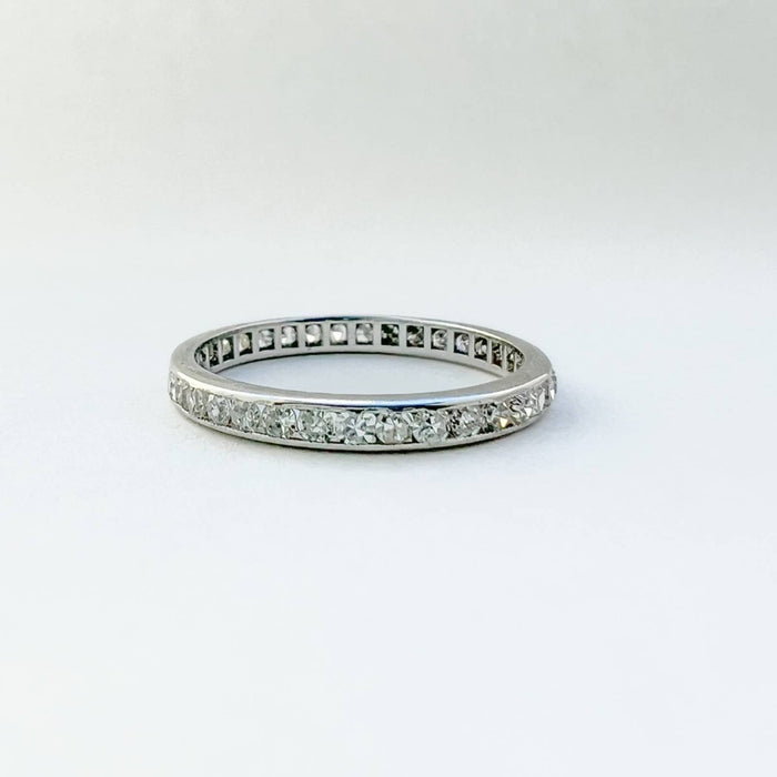 18K White Gold Diamond Eternity Ring