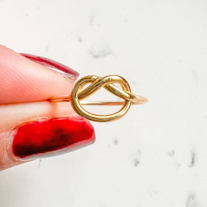 14K Yellow Gold Pretzel Ring