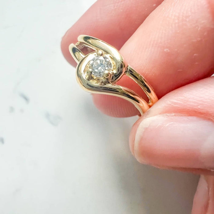 14K Yellow Gold Diamond Vintage Ring