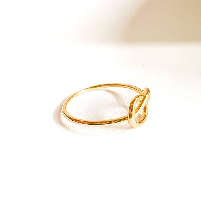 14K Yellow Gold Pretzel Ring